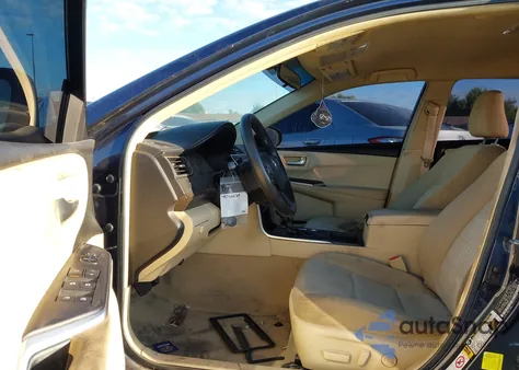 2015 Toyota Camry Le z USA, uszkodzony, nr VIN 4T4BF1FK7FR445604